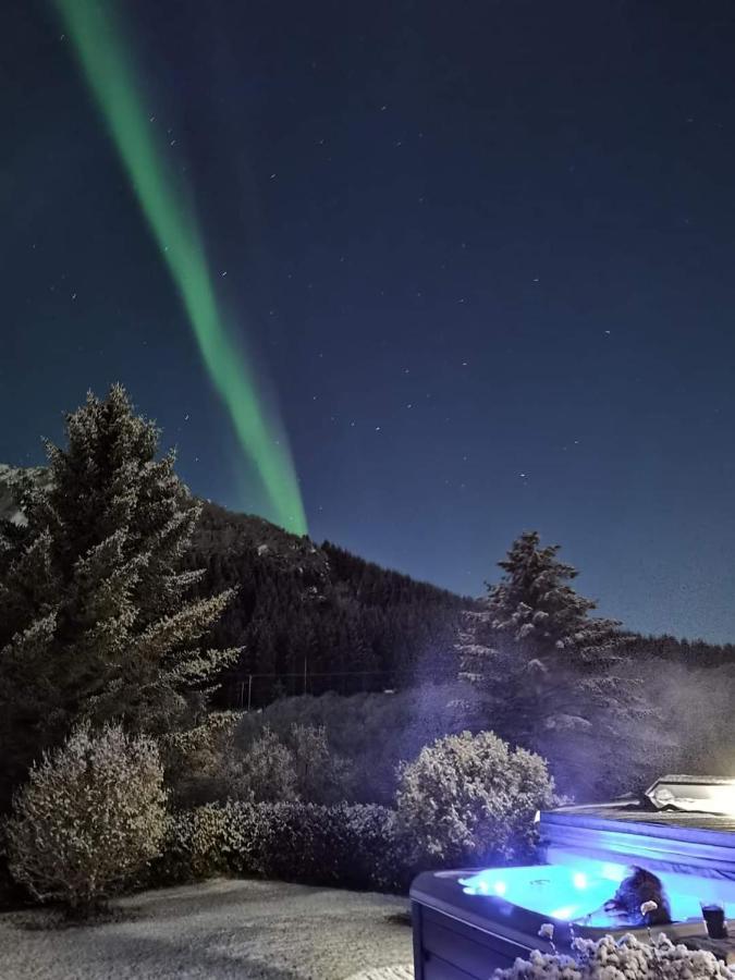 Banpim Hillside Lofoten With Jacusszi Gravdal  المظهر الخارجي الصورة